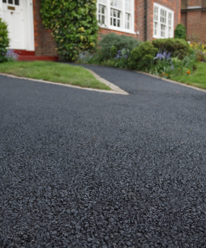 Keep Your Driveway Beautiful with the Help of the Best Driveway Sealer in Toledo, OH