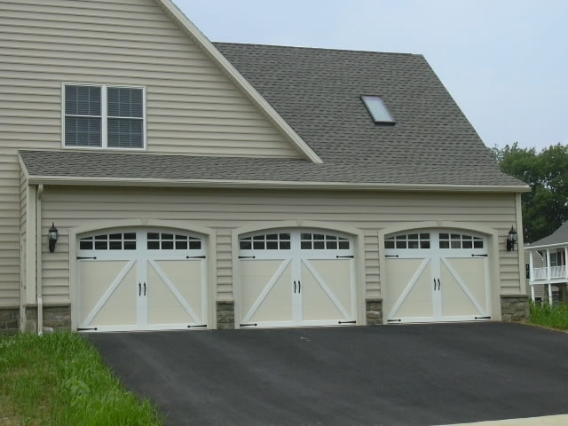 Importance of Installing Residential Garage Doors in Chicago, IL At Your Home